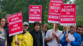 Dürfen Flüchtlinge weniger bekommen als Arbeitslose? 