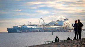 Erster LNG-Tanker erreicht Wilhelmshaven