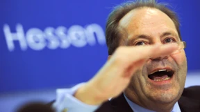 Opposition kritisiert Vergabeverstöße im Innenministerium