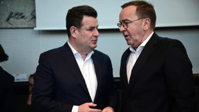 Parteisoldat Pistorius prügelt den Partner