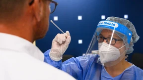 Zahl der Neuinfektionen erreicht höchsten Wert seit April