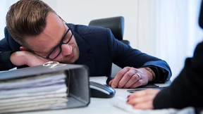 Fast jeder zweite Arbeitnehmer fühlt sich gestresst