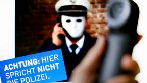 Falsche Polizisten machen Beute
