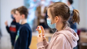 Corona-Selbsttests an 21 Schulen noch vor den Osterferien