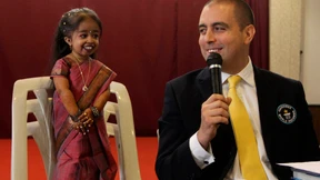 Kleinste  Frau der Welt gekürt