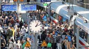 Die EVG droht mit langem Bahnstreik