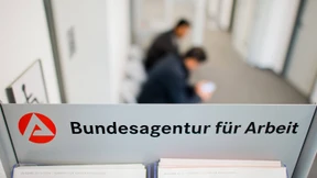 Arbeitslosenzahl erreicht niedrigsten Juni-Wert seit 1991