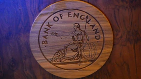 Die erste Zentralbank strafft die Geldpolitik