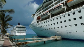 Kreuzfahrtschiff lässt Gäste zurück