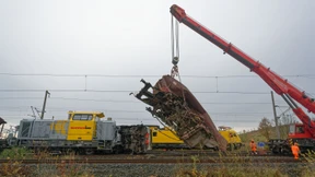 Bahn beginnt mit Aufräumarbeiten – noch tagelang Einschränkungen