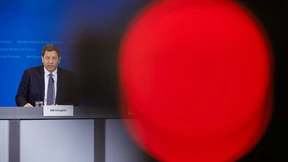 Der Finanzminister und seine gigantische Neuverschuldung
