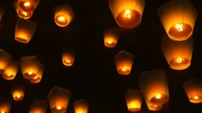 Leuchtende Wünsche für das Jahr des Schweins