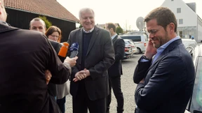 Seehofer bringt Guttenberg als Minister ins Spiel