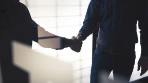 Hebelt Corona Verträge aus?