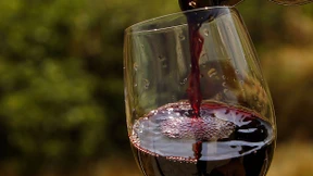 Ein Glas Wein für 1350 Euro