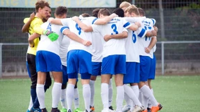 Hakenkreuze auf dem Fußballplatz
