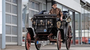 Wie ein 130 Jahre altes Auto es über den TÜV schafft