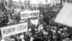 Großbritannien führt Frauenwahlrecht ein