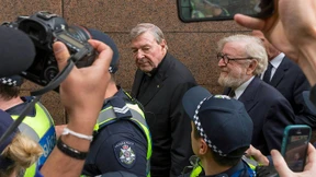 Kardinal Pell muss wegen Kindesmissbrauchs hinter Gitter