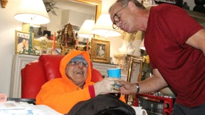 Helfen „Miet-Enkel“ gegen die Einsamkeit?