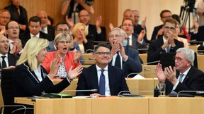 Auch mit Stimmen der Opposition gewählt