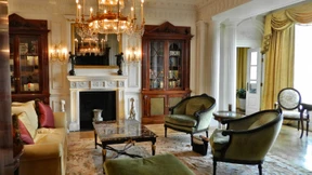 Ibis unter einem Dach mit Luxushotels