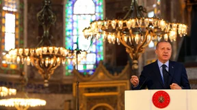 Handschellen für die Presse