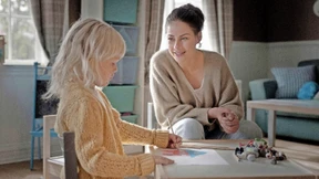 Sie hat alles mit angehört