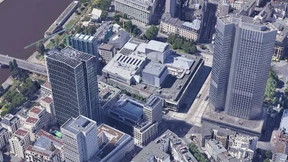 Die „Theaterdoppelanlage“ am Willy-Brandt-Platz