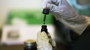 Ein Tropfen gegen jedes Wehwehchen