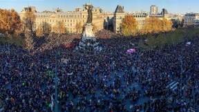 Zehntausende Menschen protestieren in Frankreich