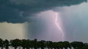 Schwere Unwetter ziehen über Süddeutschland