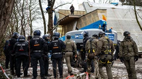 Polizei räumt besetzten Osthang der Mathildenhöhe