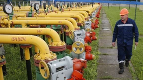 Russisches Roulette vor dem Abgrund