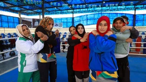 Pakistanische Boxtrainerin kämpft gegen Rollenstereotype