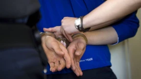 Frau stirbt an Hirnblutung: Ehemann sitzt in U-Haft