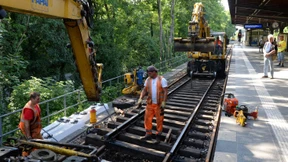 Gewinn der Deutschen Bahn sackt ab