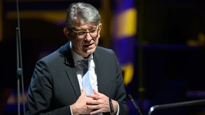 Dann kippt der Beifall um in einen Buh-Sturm