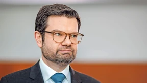 Was wusste Buschmann?