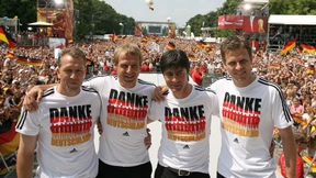 Poldi, Klinsi und der „Rechtsruck“