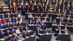 Paritätsgesetz würde Frauenanteil im Bundestag nur geringfügig erhöhen