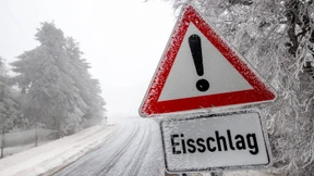 Hochwasser und Eisregen in Hessen
