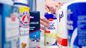 Welche Milchtüte spritzt am wenigsten?