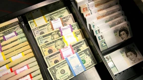 Versicherungen wollen Geld in Tresoren bunkern