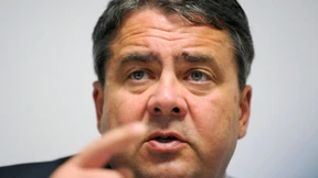 Gabriel will Banken zerschlagen 