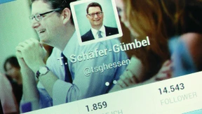 Online kommunizieren, offline agieren