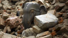 Weltkulturerbe und Pilgerstätten im Tal von Katmandu zerstört