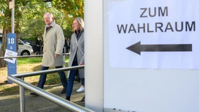 Spitzenkandidaten geben Stimmen ab