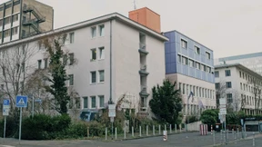 „Politisches Führungsversagen“ bei städtischer Gesellschaft