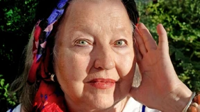 Die barfüßige Ikone